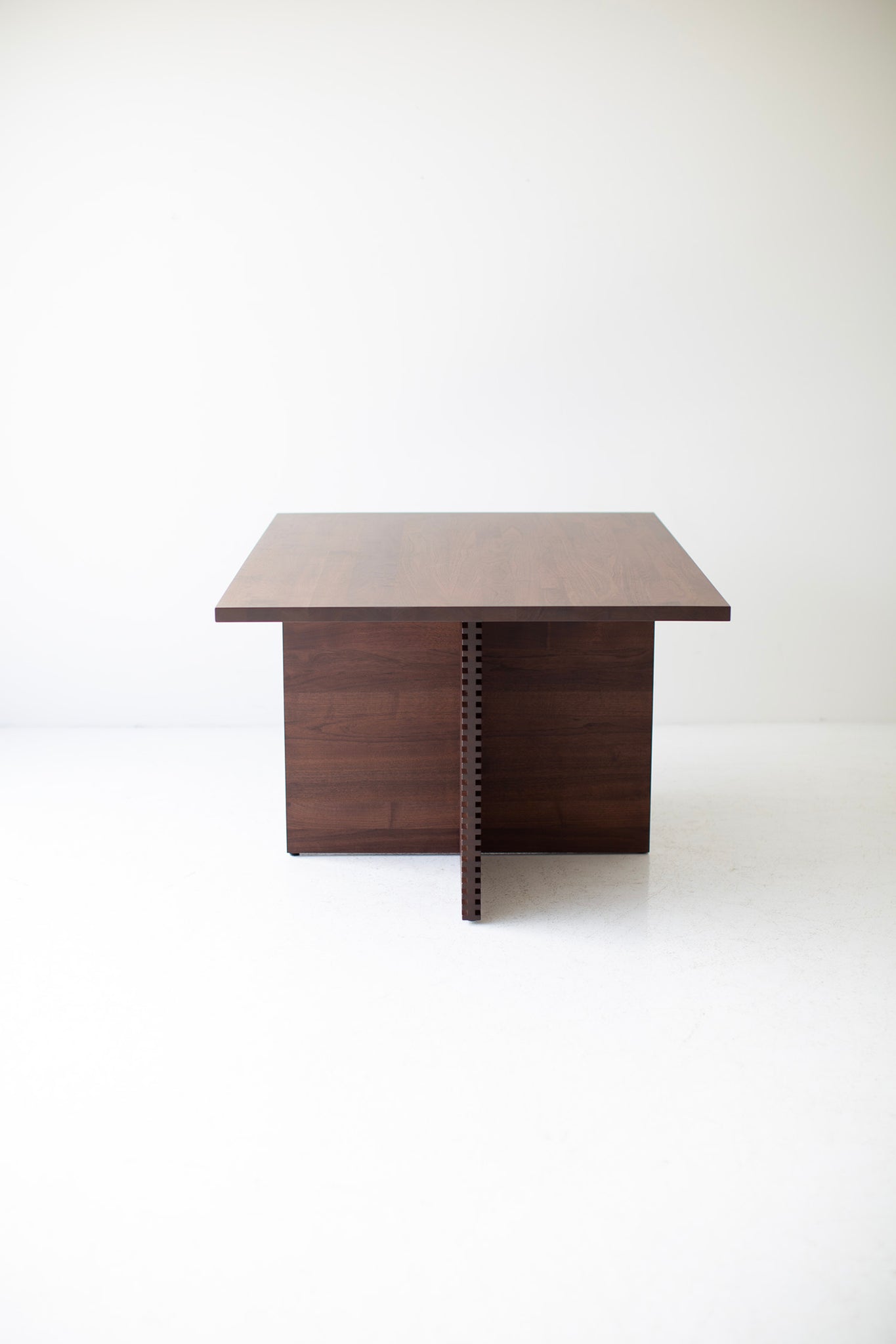 Walnut-Pedestal-Dining-Table-Cicely-04
