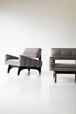 Canadian chair with dark walnut finish, angled view of the sculpted dark walnut base