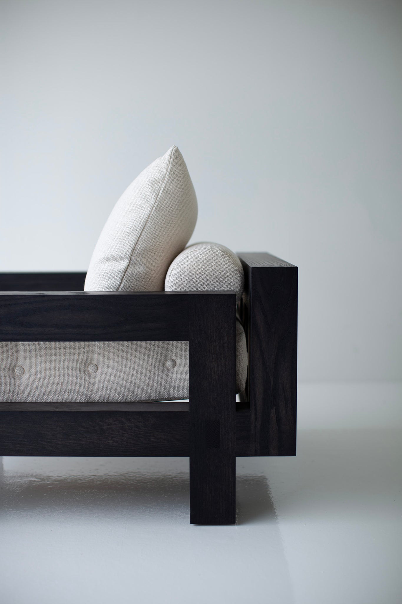 catawba-modern-lounge-chair-2320-03
