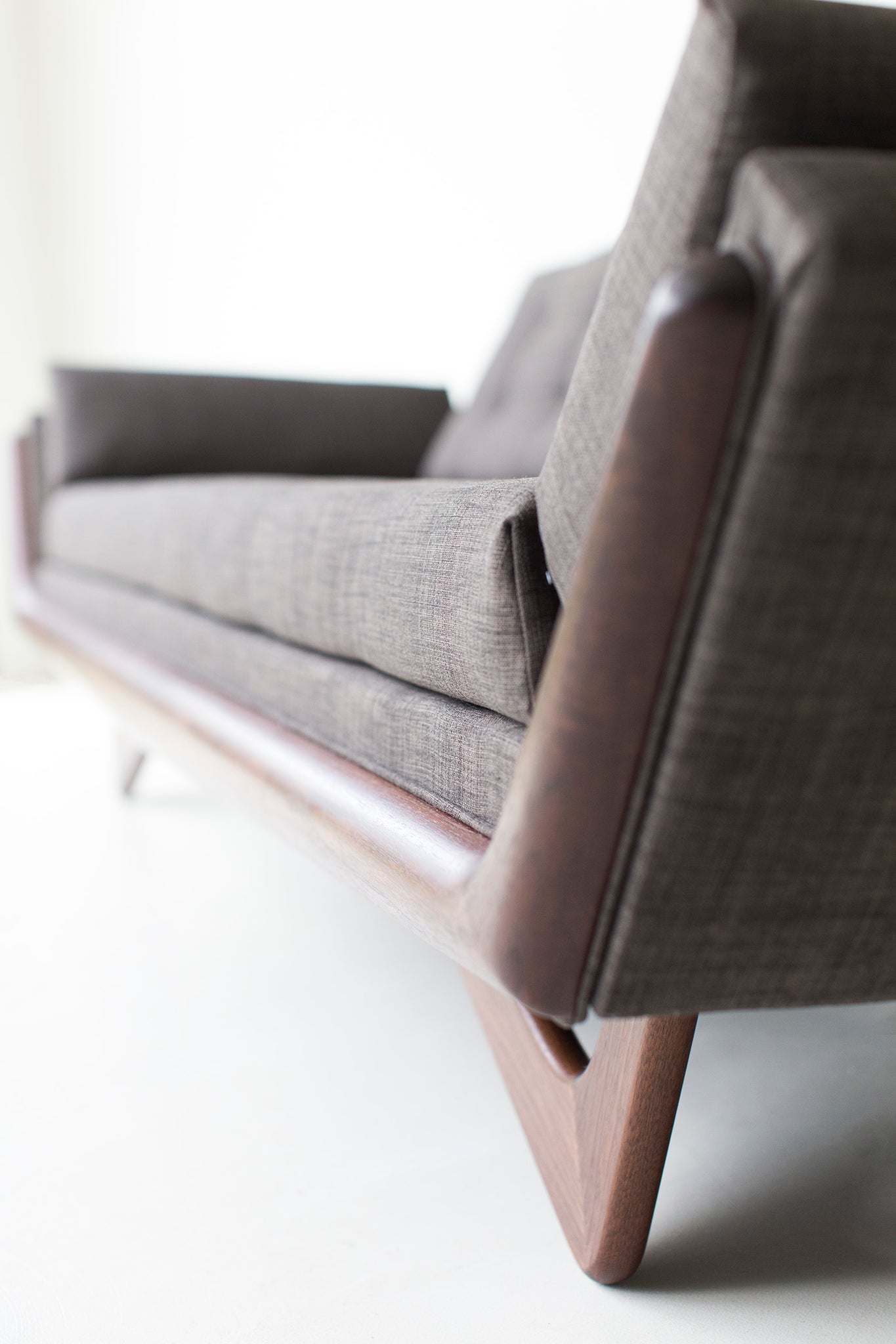 jetson-modern-wood-sofa-1404-06