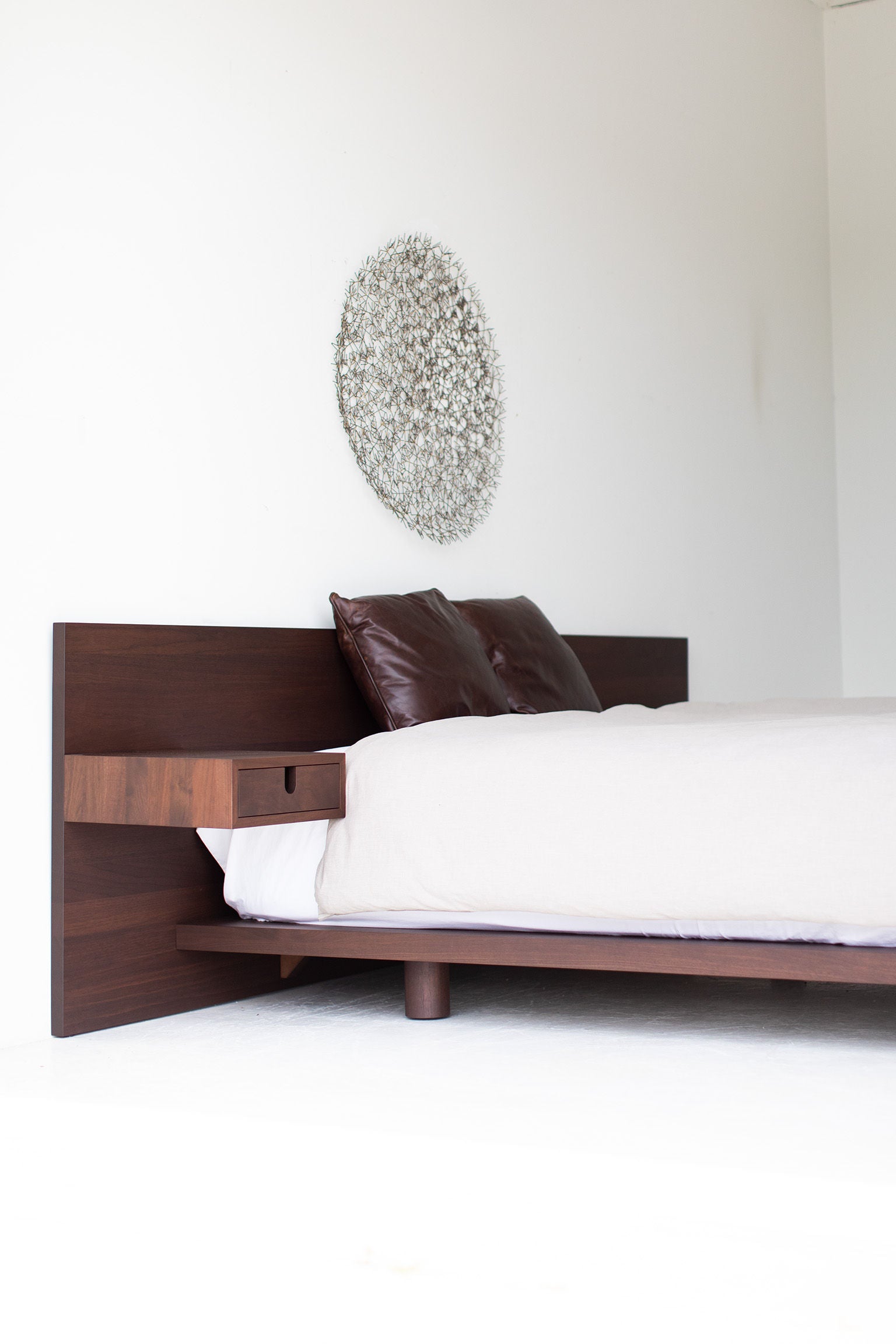 Modern Platform Bed in Walnut - 1621