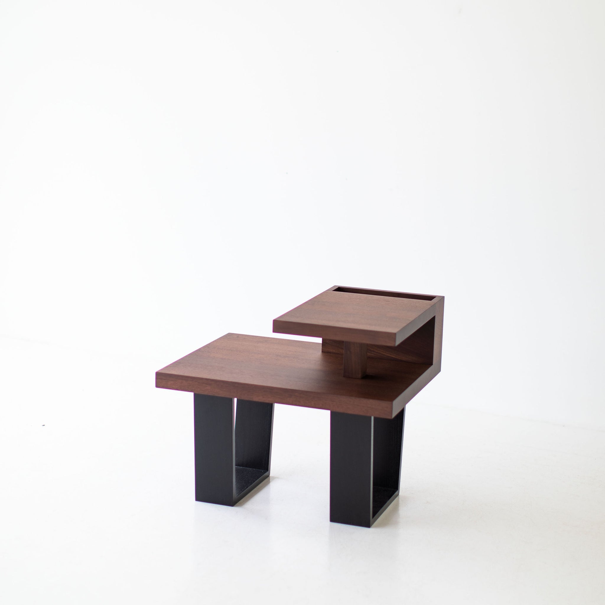 modern-side-table-1816-02