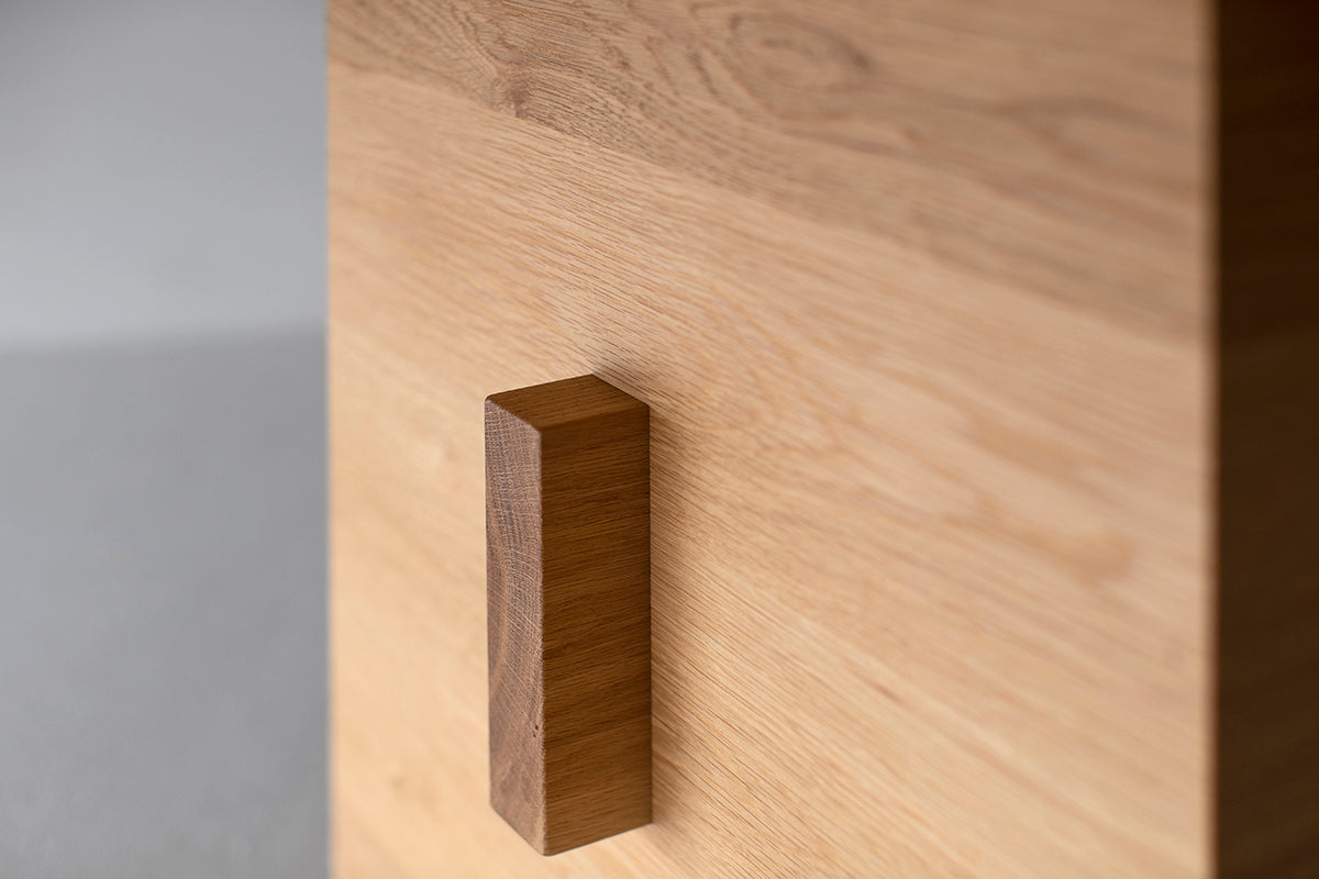 White Oak Round Dining Table - the Surrey - 5025