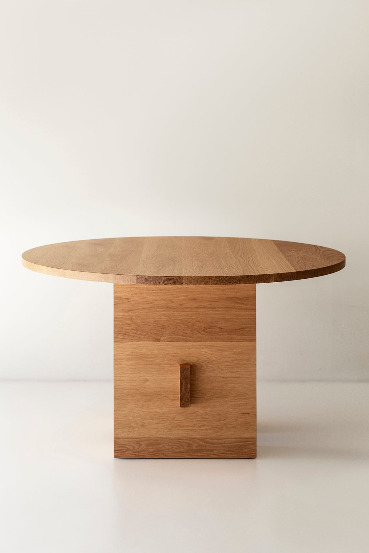 White Oak Round Dining Table - the Surrey - 5025