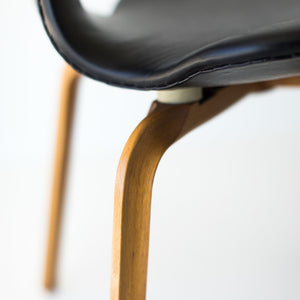 Arne-Jacobsen-Leather-Grand-prix-Dining-Chairs-Fritz-Hansen-007