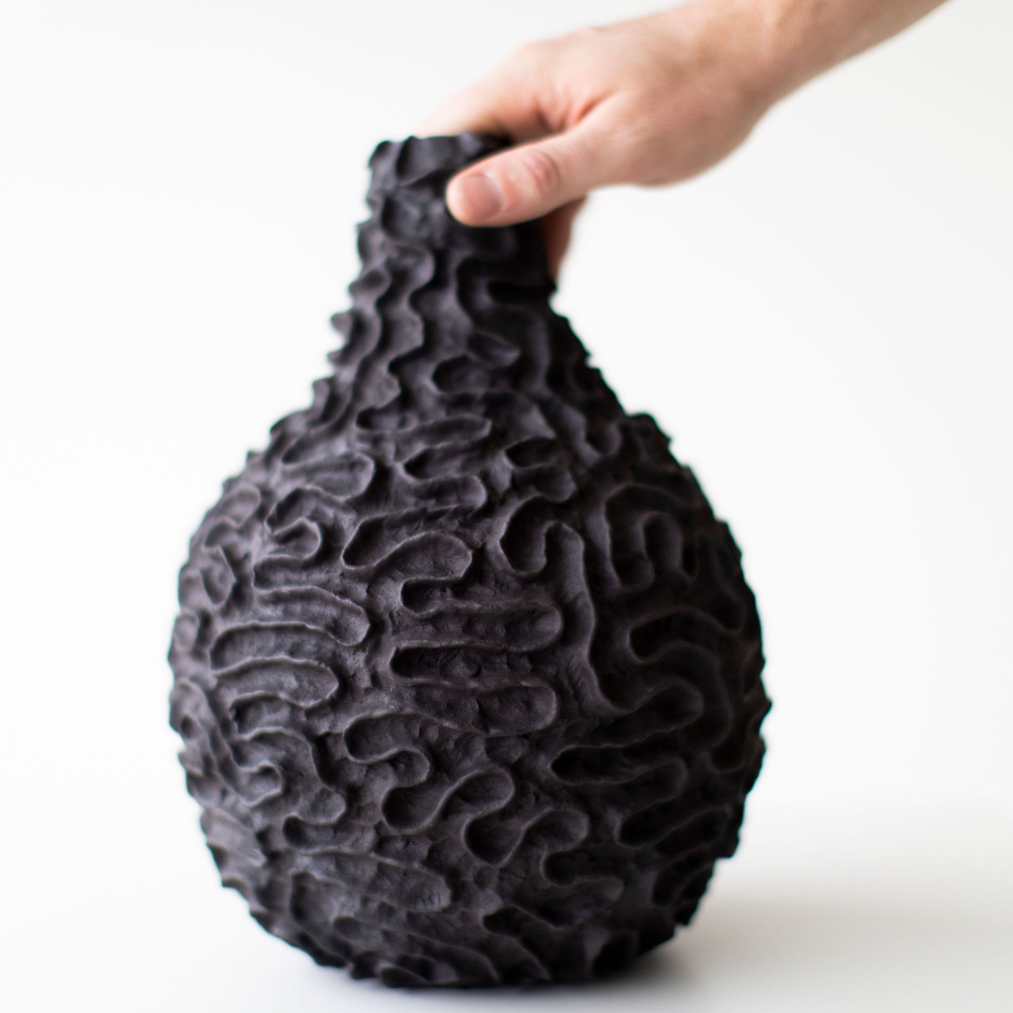Ceramic-Vase-Suzy-Goodelman-Craft-Associates-Furniture-01