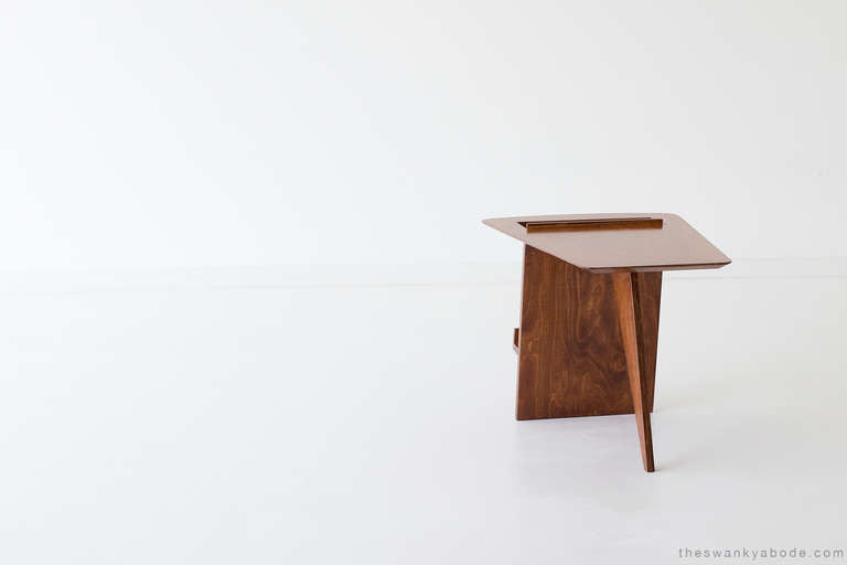 Jens-Risom-Magazine-Table-Jens-Risom-Inc-01191610-07