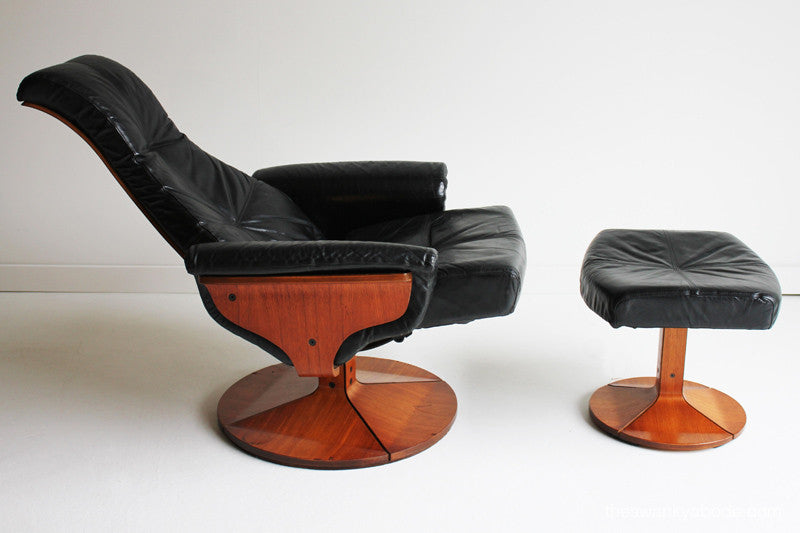 Mid Century Lounge Chair and Ottoman - 01231625