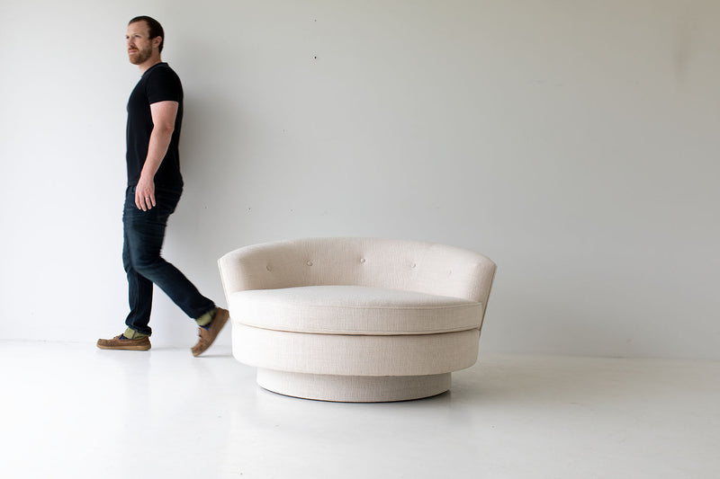 Mid Century Round Lounge Chair, 07