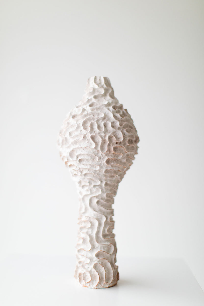 Side profile of the modern ceramic vase