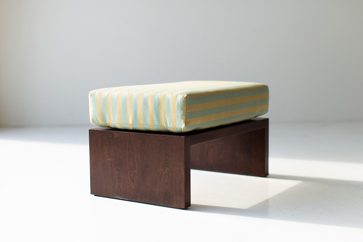 Modern Patio Furniture - Chile Ottoman - 0523