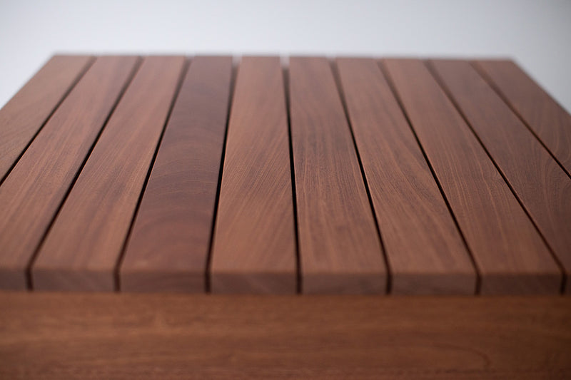 Sapele mahogany grain along a slat