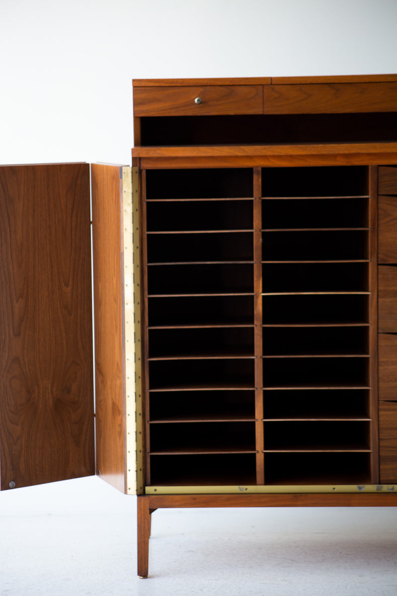 Paul-McCobb-Gentlemans-Chest-Calvin-Furniture-Irwin-Collection-08