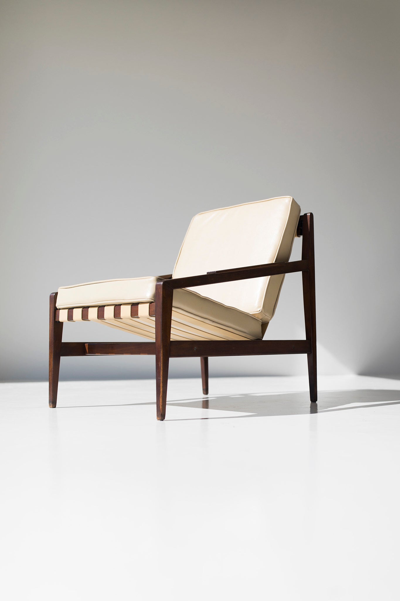 Rare-IB-Kofod-Larsen-Lounge-Chair-Selig-010