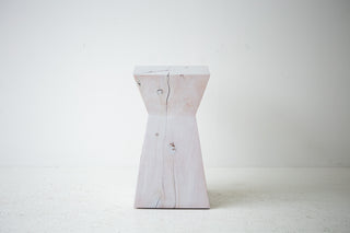 Sculpted-Stump-Table-Sol-06