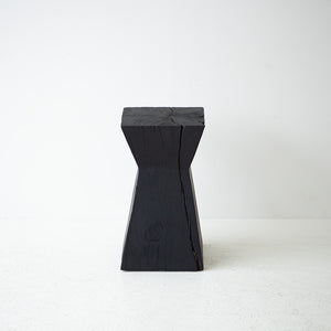 Sculpted-Stump-Table-Sol-09