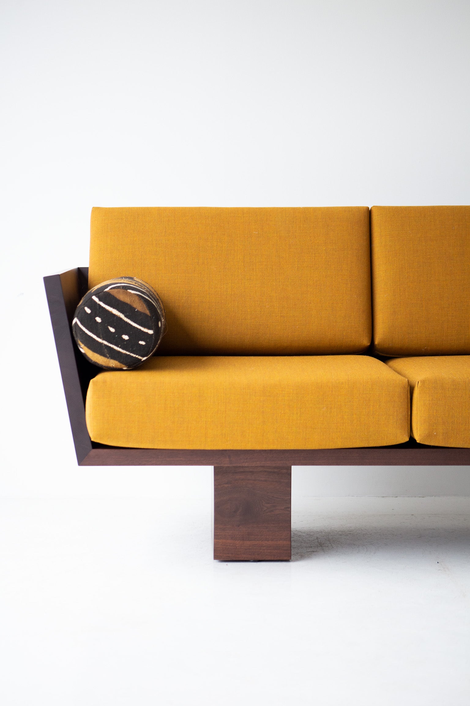 Modern Walnut Leather Sofa - The Suelo - 3022