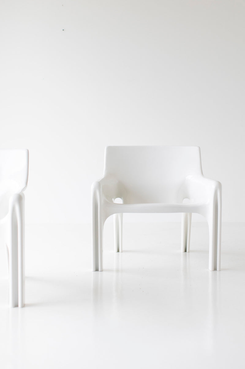 Vico-Magistretti-Lounge-Chairs-Artemide-08