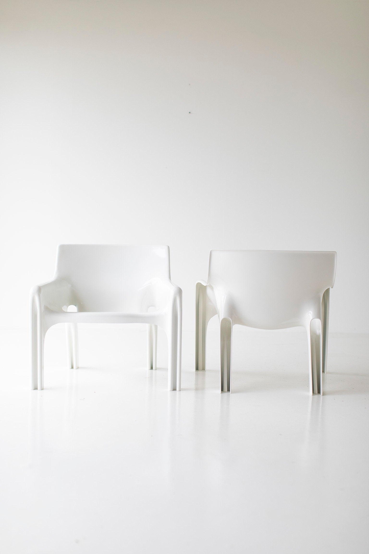 Vico Magistretti Lounge Chairs for Artemide - 06041801