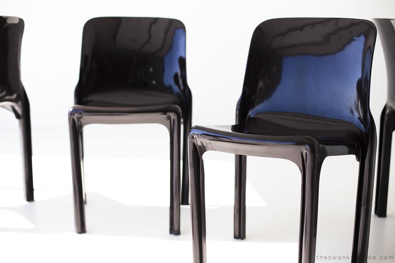 Vico Magistretti Stacking Chairs for Artemide - 01191621, 05