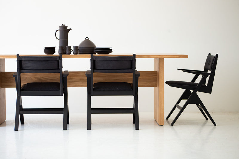 Side profile of the Toko dining table