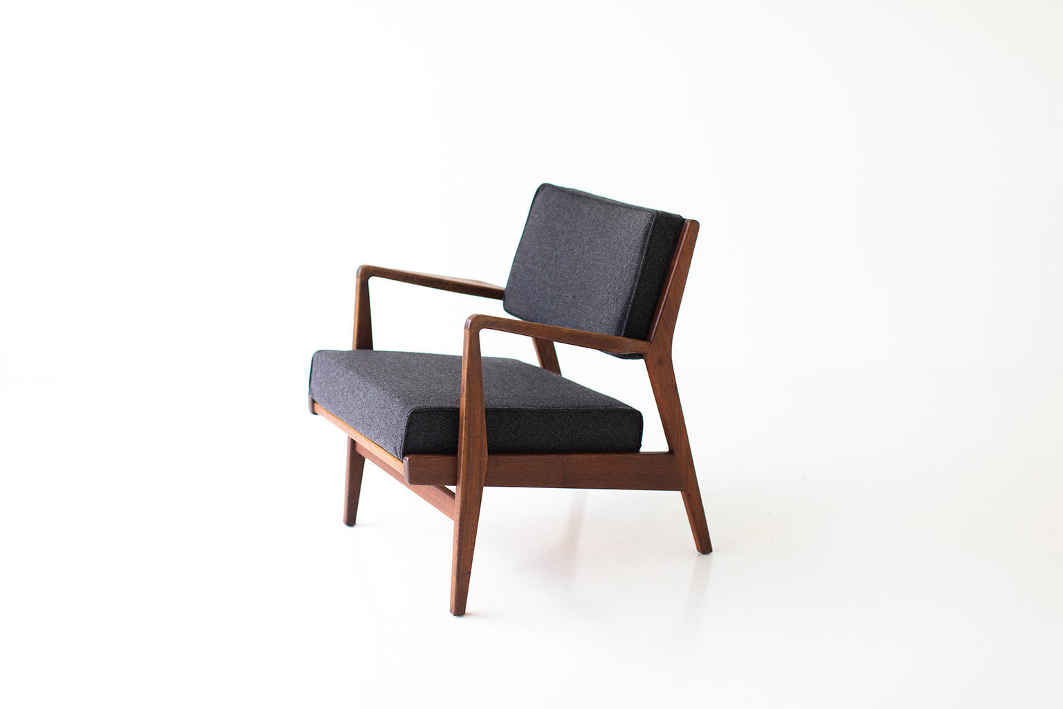 Jens Risom Lounge Chair for Risom Design Inc - 05211802