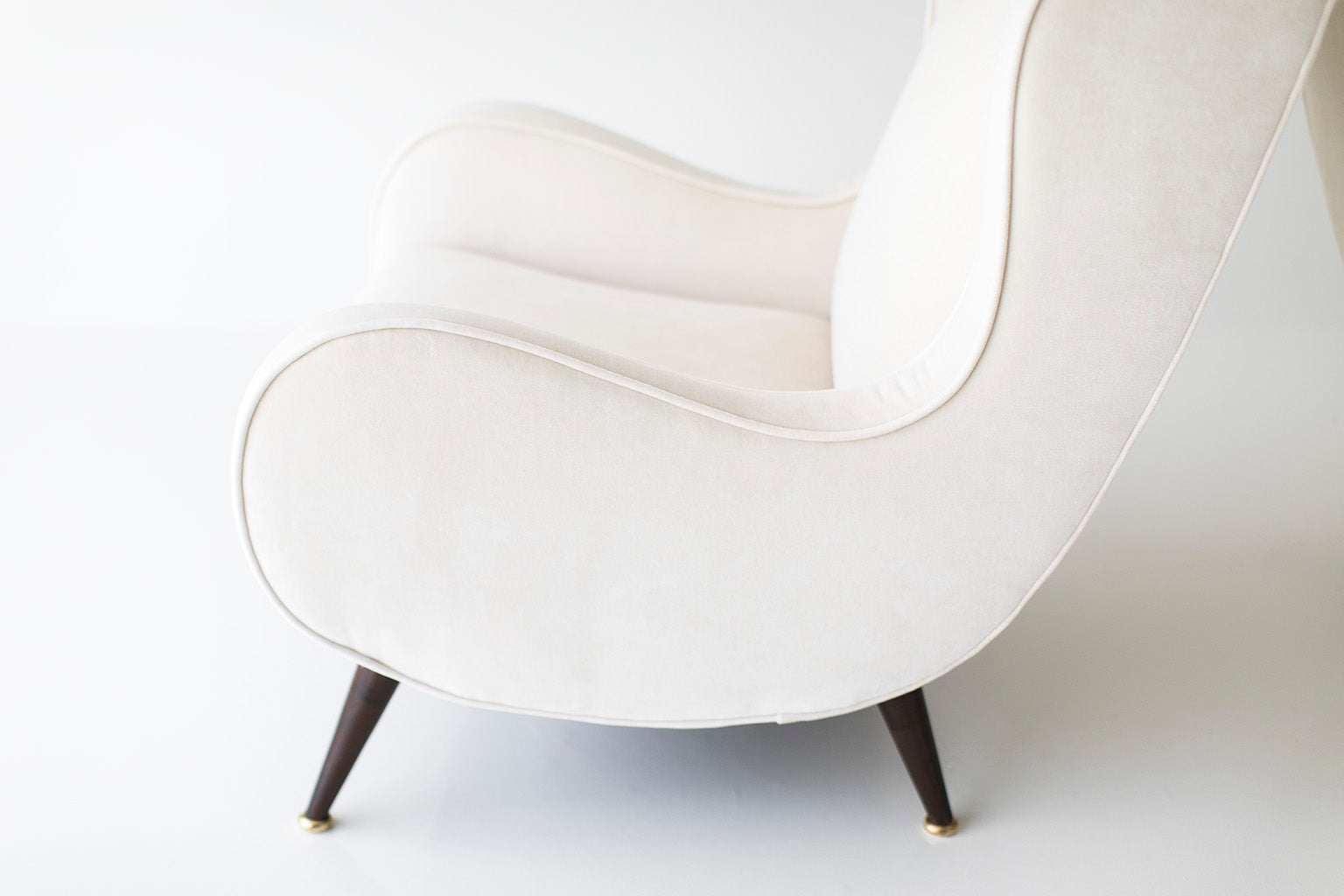 mid-century-italian-lounge-chairs-2