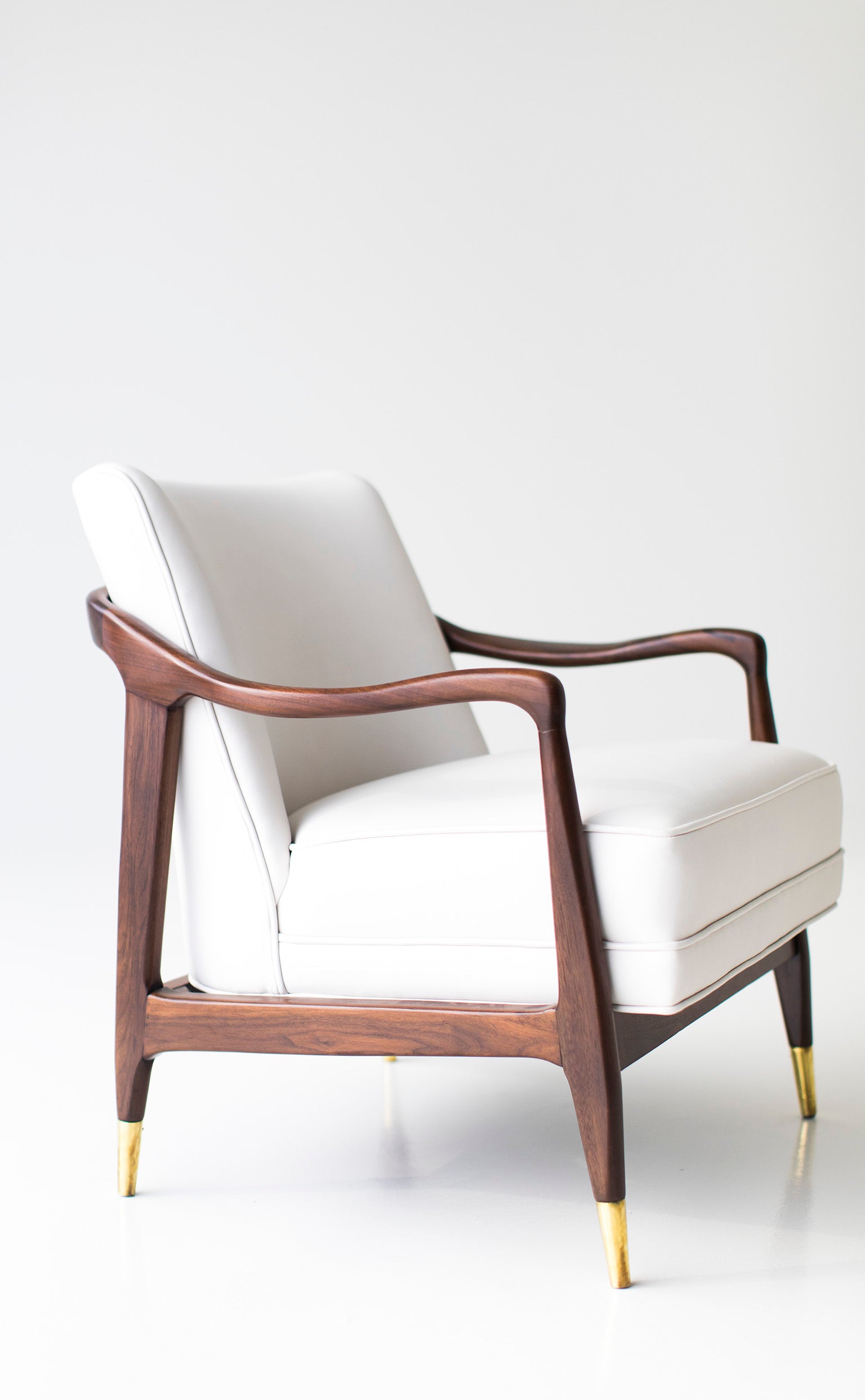Mid Century Leather Lounge Chair - 01091801