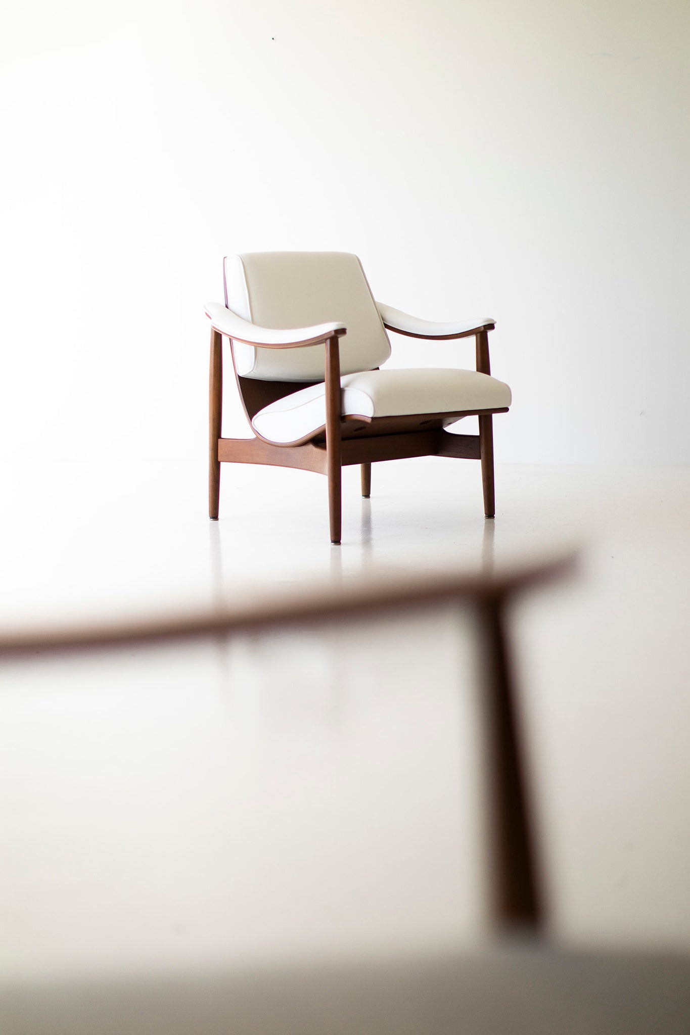 modern-thonet-lounge-chairs-005