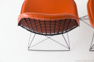 ray-charles-eames-lkr-1-lounge-chairs-herman-miller-01141624-02